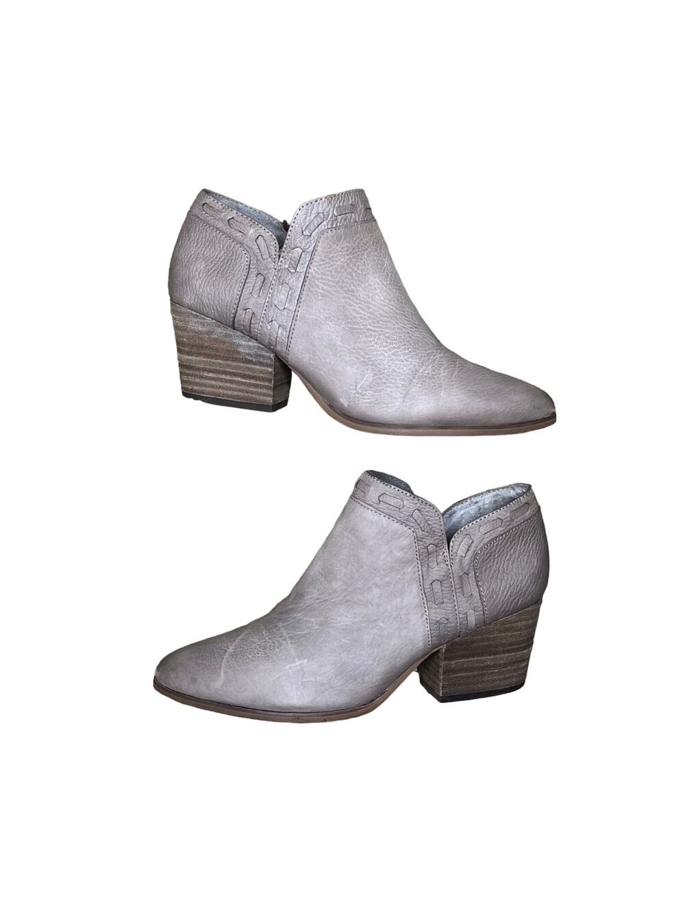 VINCE CAMUTO Nenva Leather Pointed Toe Ankle Booties Taupe Size 8